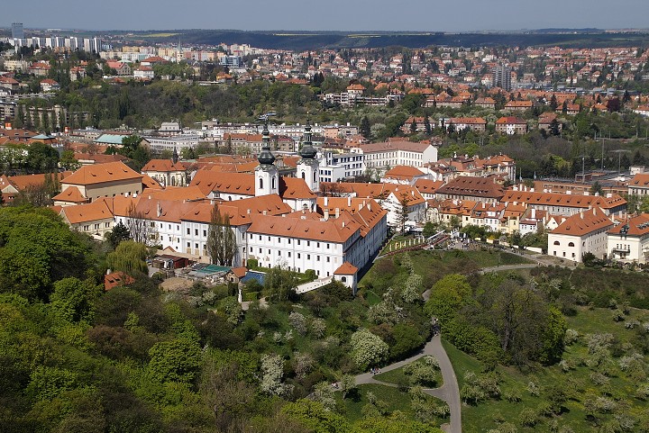 img00004.jpg